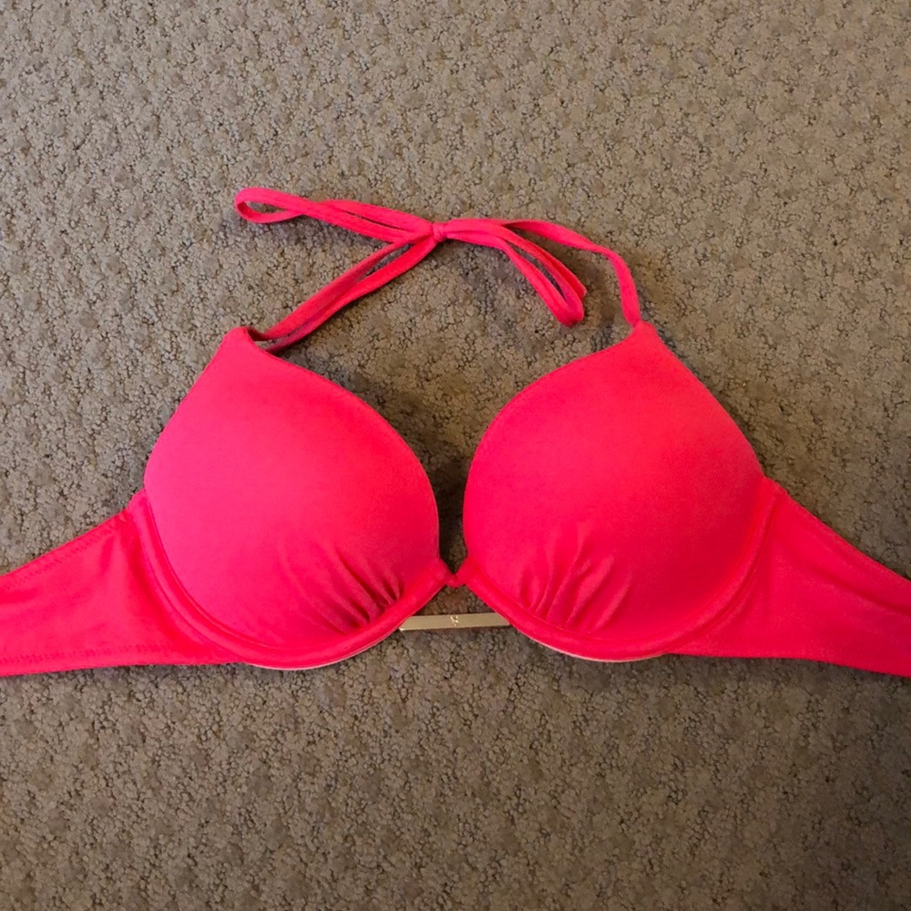 Victoria’s Secret bombshell bikini top!